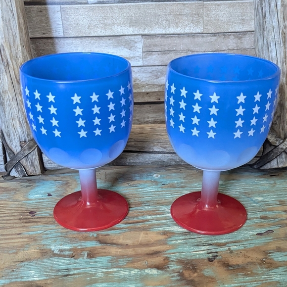 1976 Bicentennial Or Fourth of July Americana Patriotic Goblets Set of Two - Picture 3 of 8